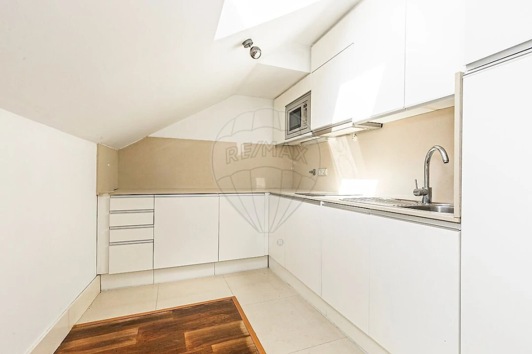 Apartamento T1 para Venda em Misericórdia Foto 10