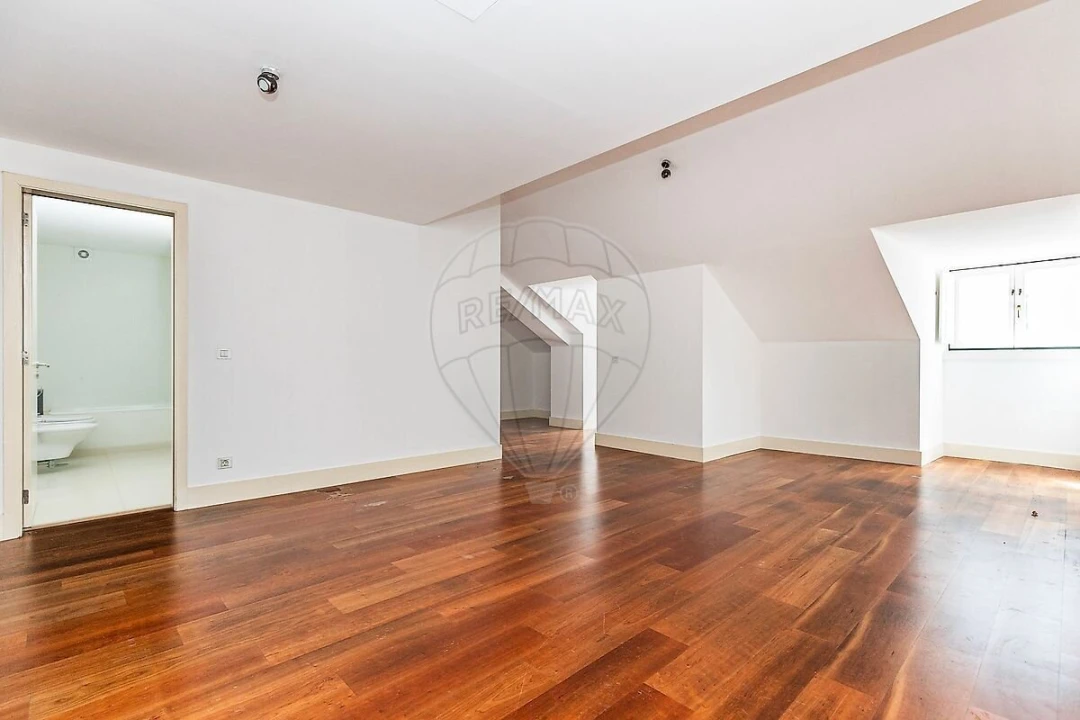 Apartamento T1 para Venda em Misericórdia Foto 8