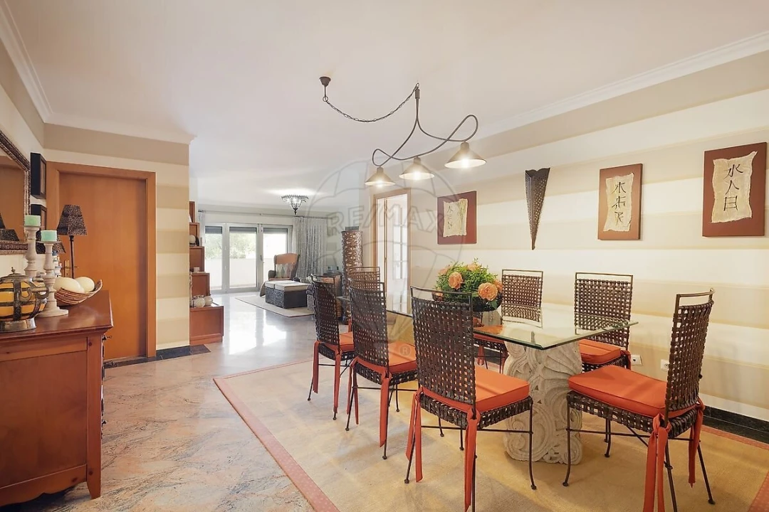 Moradia T4 para Venda em Carvalhal Foto 5