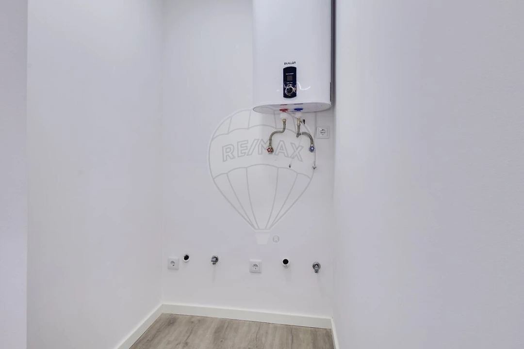 Apartamento T3 para Venda em Águas Livres Foto 17