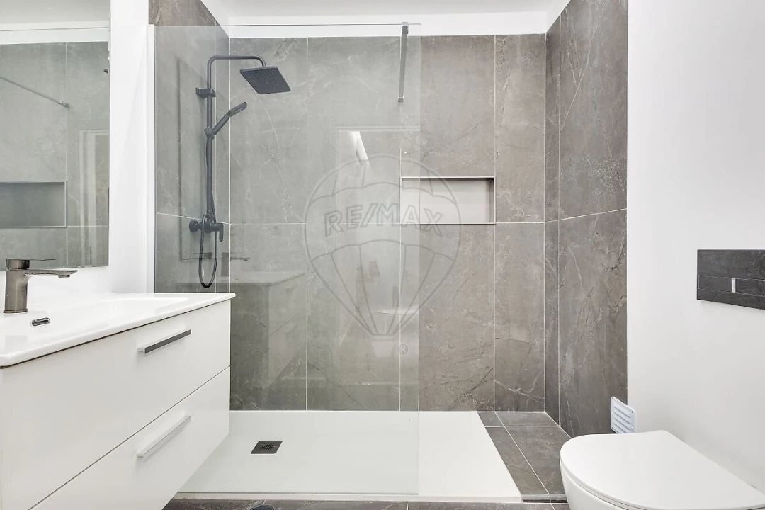 Apartamento T3 para Venda em Águas Livres Foto 21