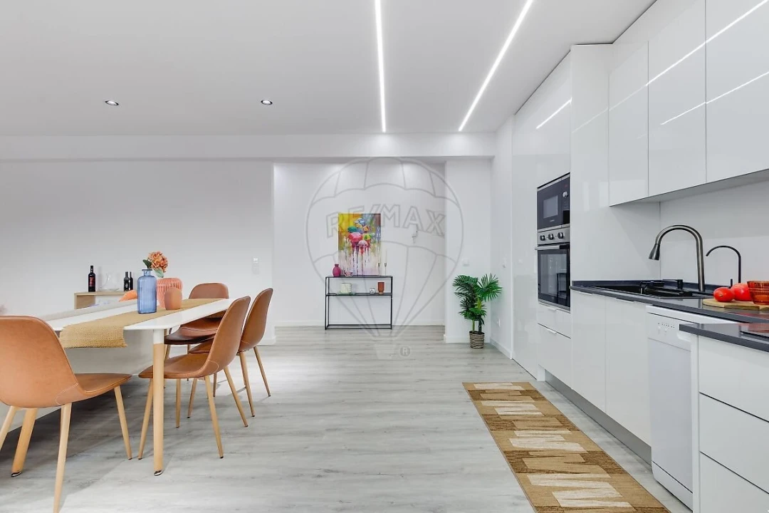 Apartamento T3 para Venda em Águas Livres Foto 7