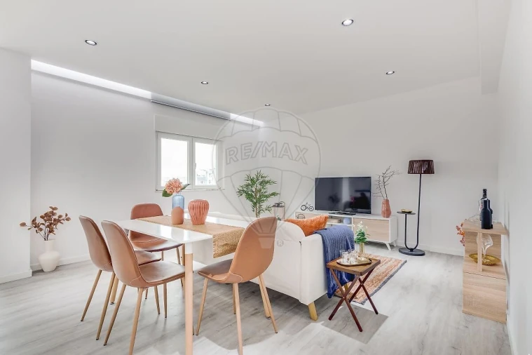 Apartamento T3 para Venda em Águas Livres Foto 3