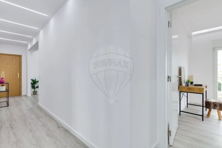 Apartamento T3 para Venda em Águas Livres Foto 15