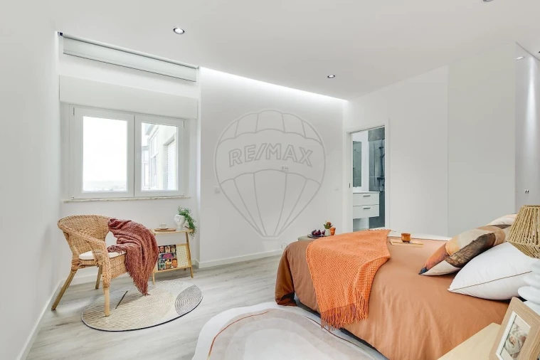 Apartamento T3 para Venda em Águas Livres Foto 1