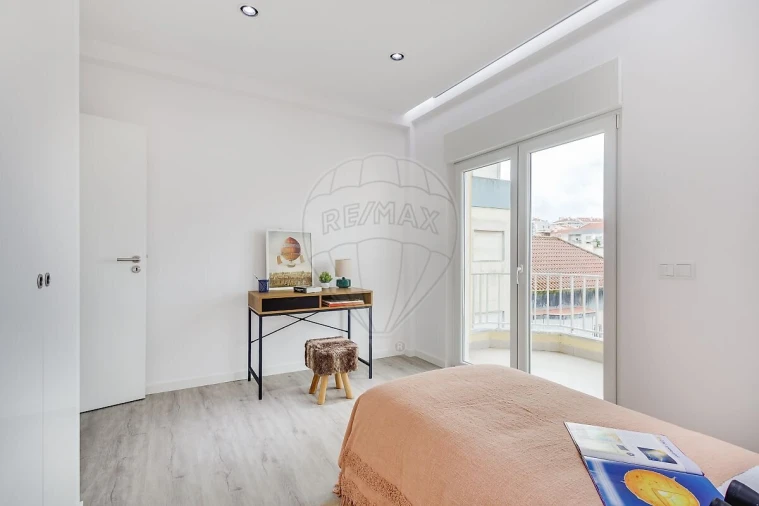 Apartamento T3 para Venda em Águas Livres Foto 31