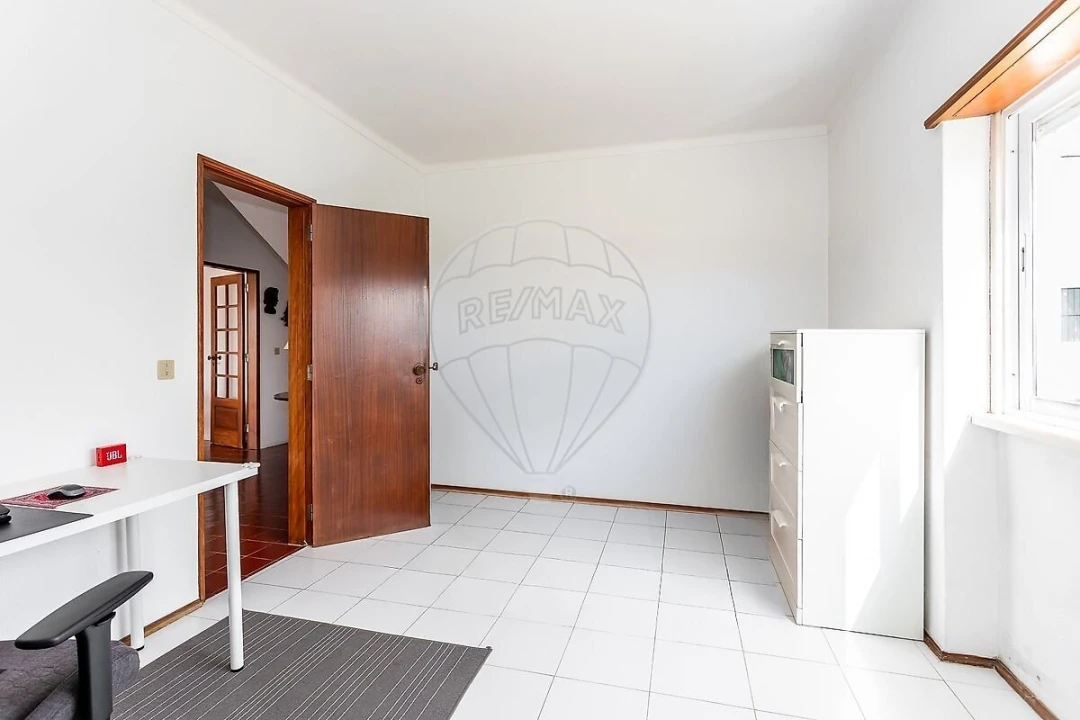 Moradia T4 para Venda em Ericeira Foto 15