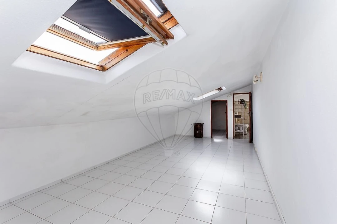 Moradia T4 para Venda em Ericeira Foto 25