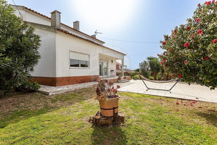 Moradia T4 para Venda em Ericeira Foto 2