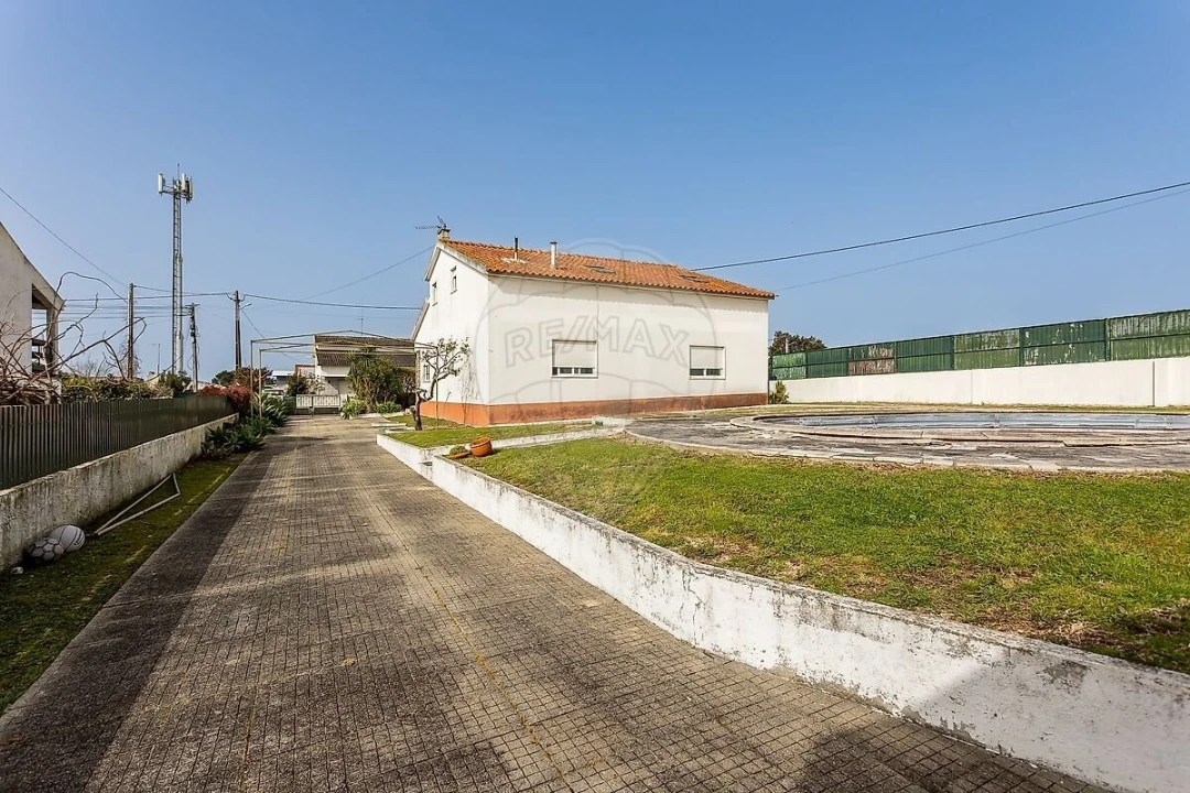 Moradia T4 para Venda em Ericeira Foto 29