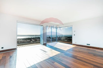 Apartamento T4 para Venda em Belém