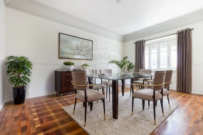 Apartamento T5 para Venda em Santo António