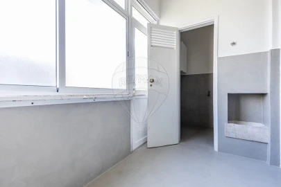 Apartamento T5 para Venda em Santo António