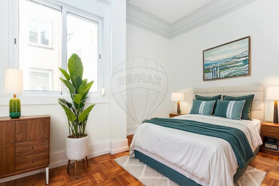 Apartamento T5 para Venda em Santo António Foto 16