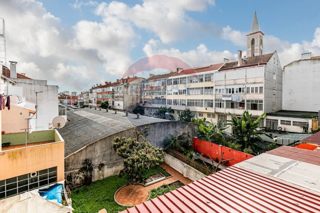 Prédio para Venda em Venteira Foto 2