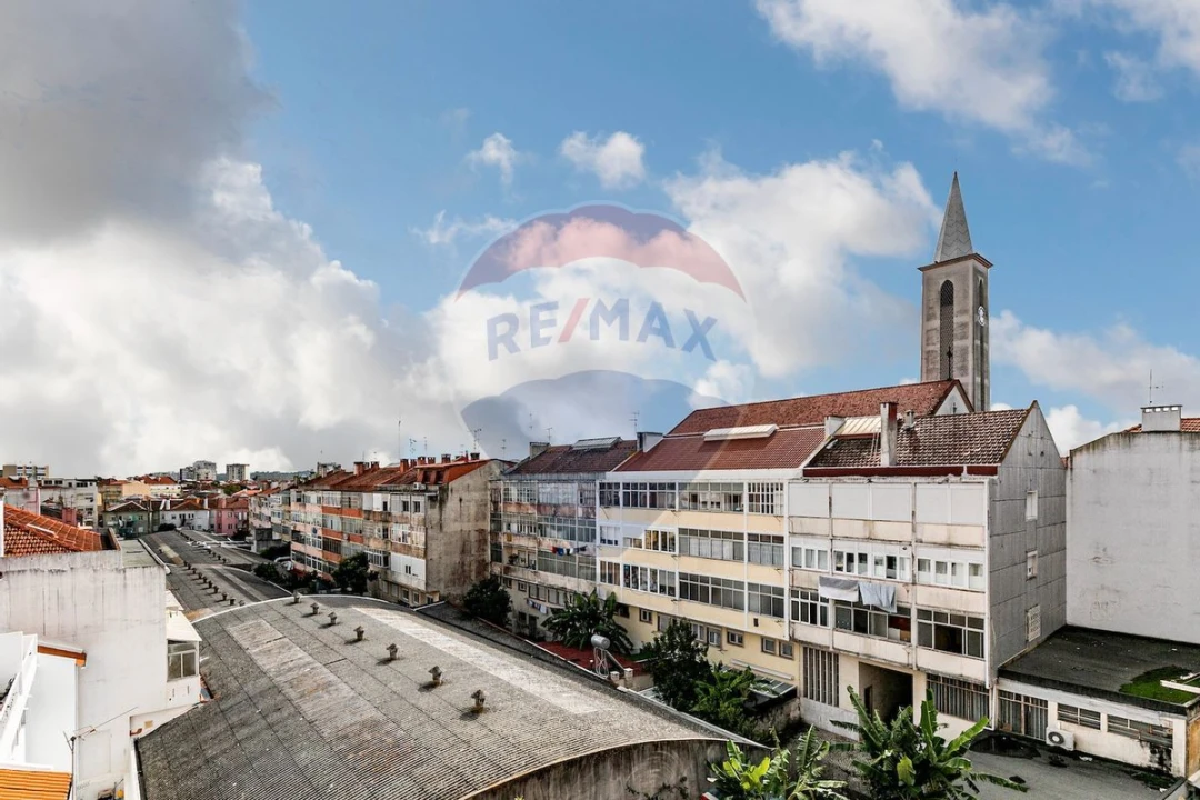 Prédio para Venda em Venteira Foto 27