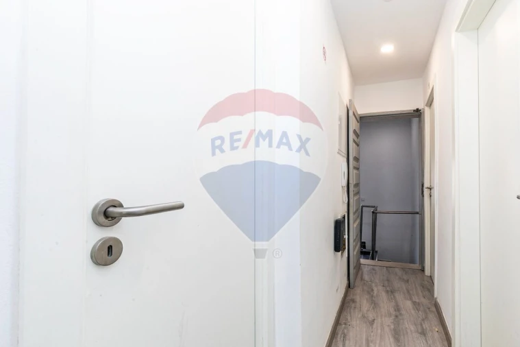 Prédio para Venda em Venteira Foto 10