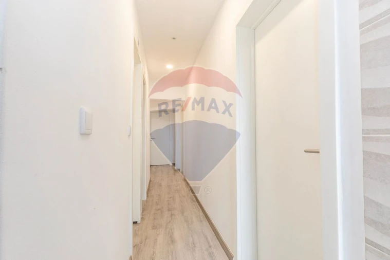 Prédio para Venda em Venteira Foto 26