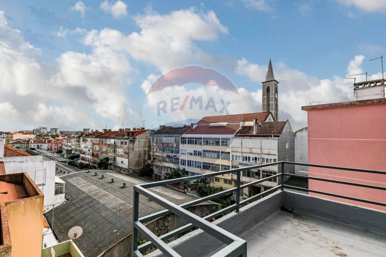 Prédio para Venda em Venteira Foto 30