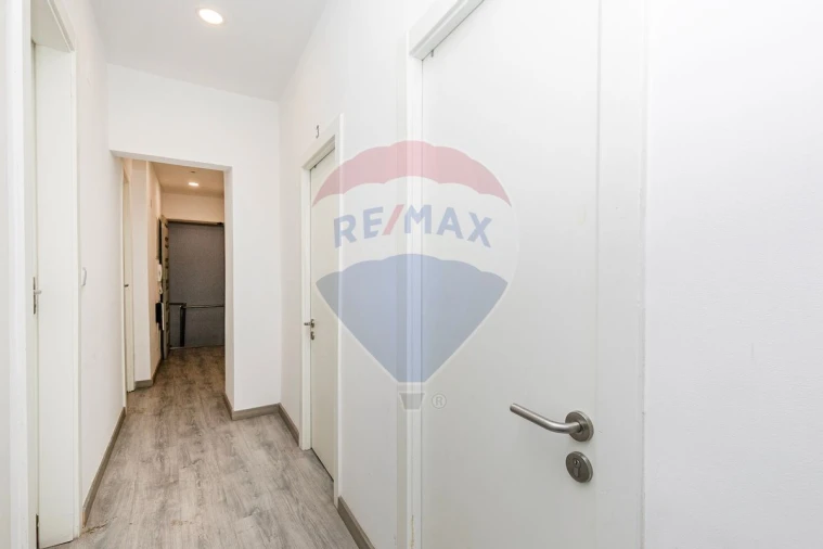 Prédio para Venda em Venteira Foto 8