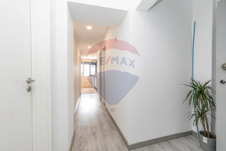 Prédio para Venda em Venteira Foto 13