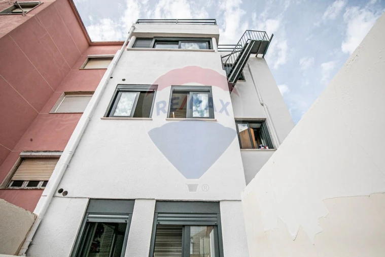 Prédio para Venda em Venteira Foto 17