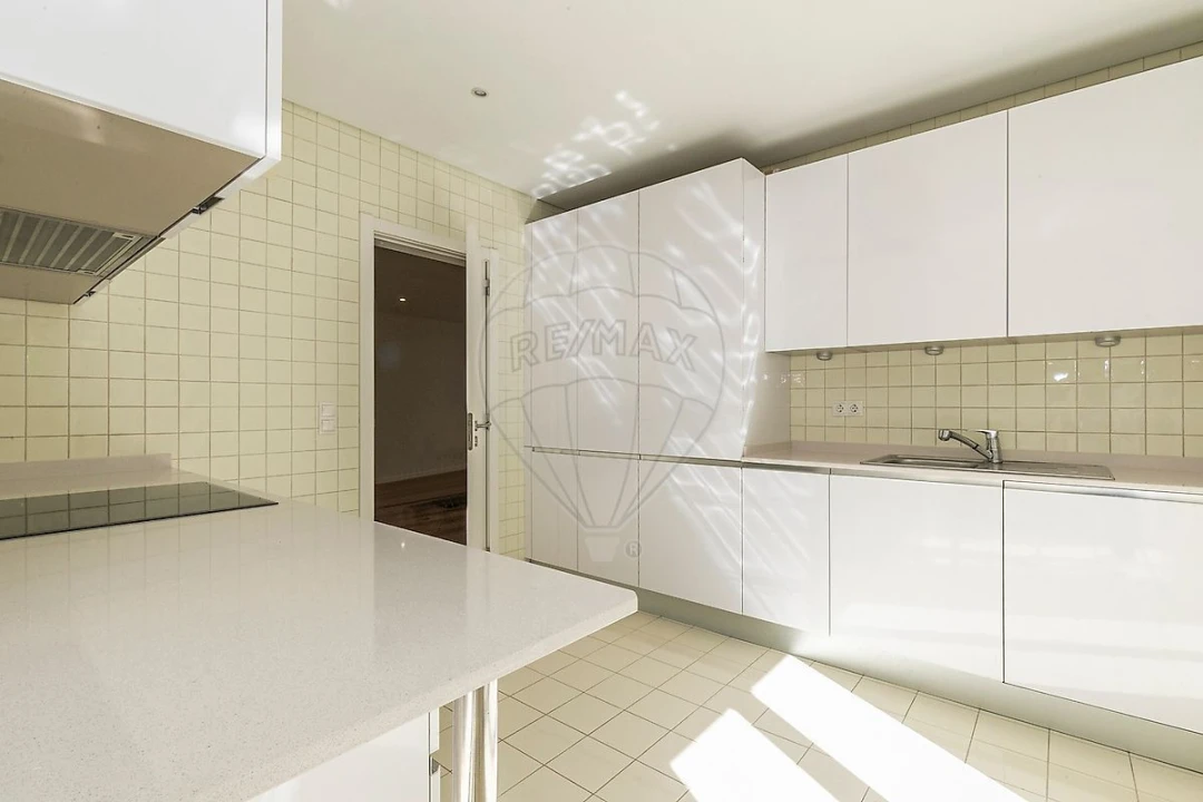 Apartamento T3 para Venda em Alvalade Foto 30