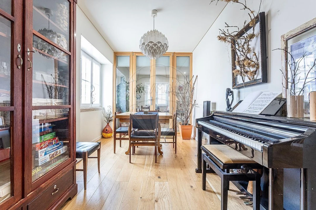 Apartamento T3 para Venda em Alvalade Foto 6