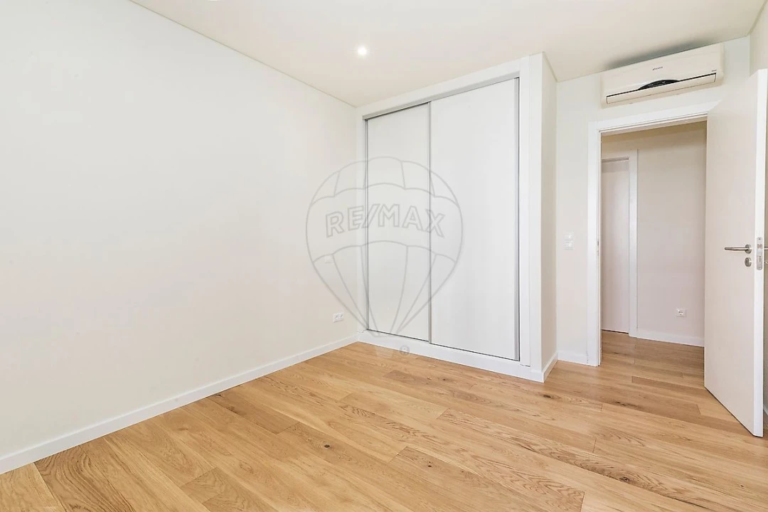 Apartamento T3 para Venda em Alvalade Foto 23
