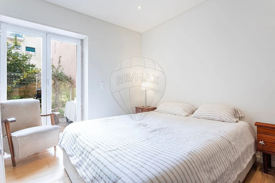 Apartamento T3 para Venda em Alvalade Foto 14