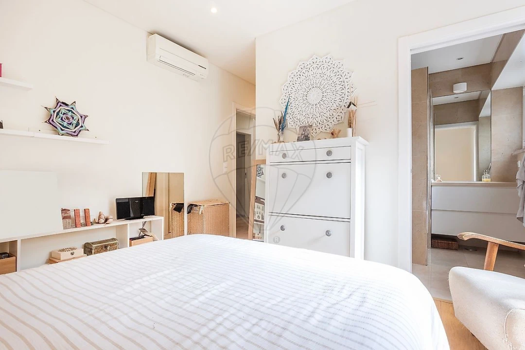 Apartamento T3 para Venda em Alvalade Foto 16