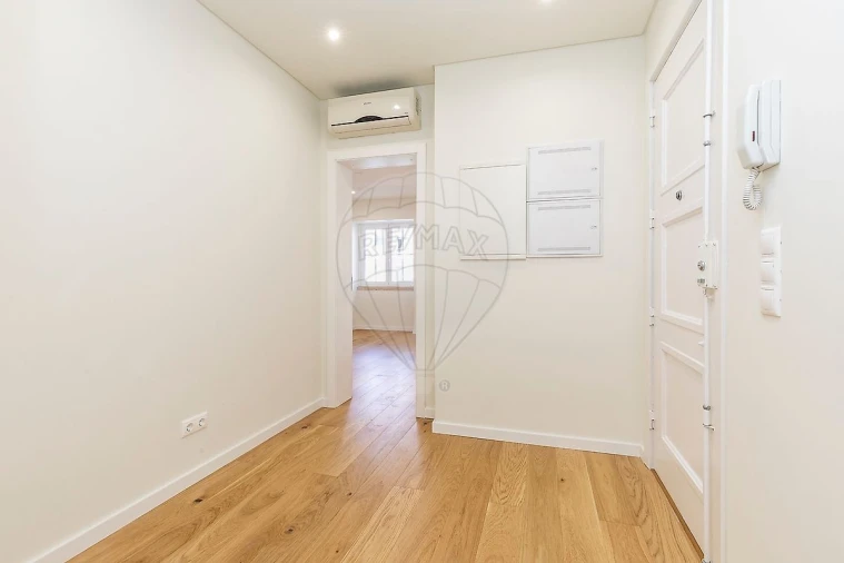 Apartamento T3 para Venda em Alvalade Foto 37