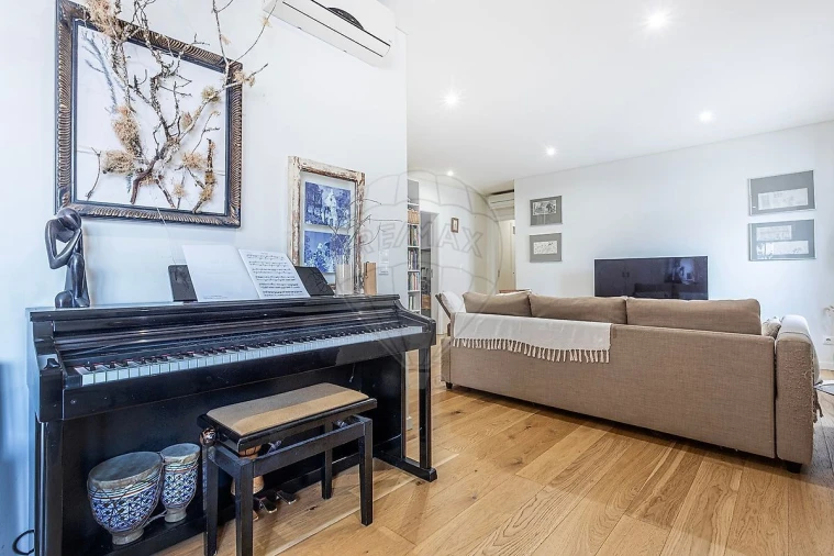 Apartamento T3 para Venda em Alvalade Foto 8