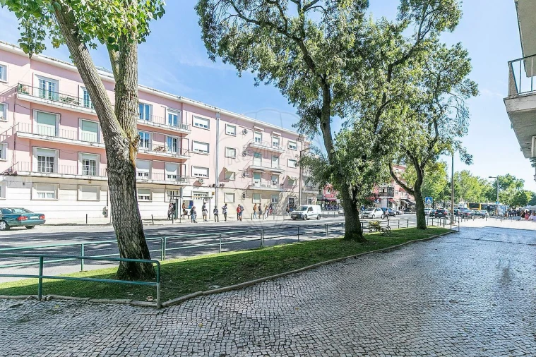 Apartamento T3 para Venda em Alvalade Foto 42