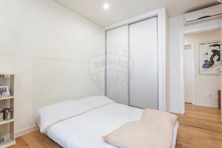 Apartamento T3 para Venda em Alvalade Foto 22