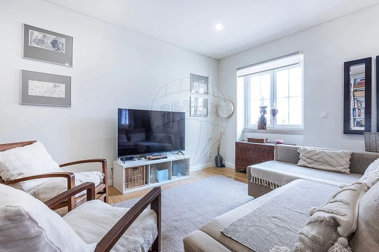 Apartamento T3 para Venda em Alvalade Foto 4