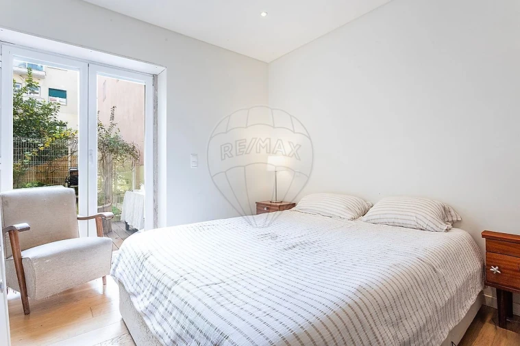 Apartamento T3 para Venda em Alvalade Foto 14