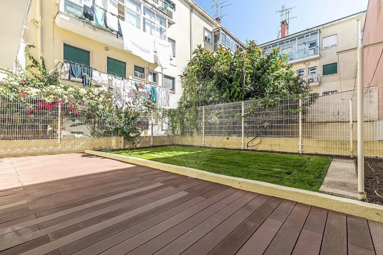 Apartamento T3 para Venda em Alvalade Foto 35