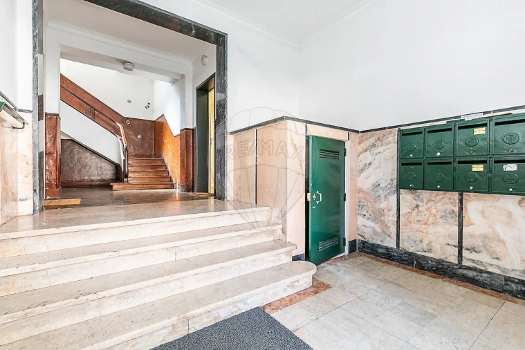 Apartamento T3 para Venda em Alvalade Foto 40