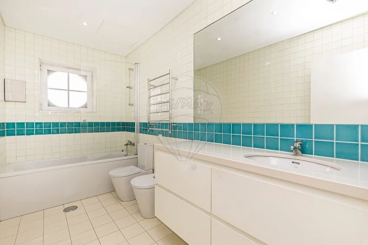 Apartamento T3 para Venda em Alvalade Foto 24