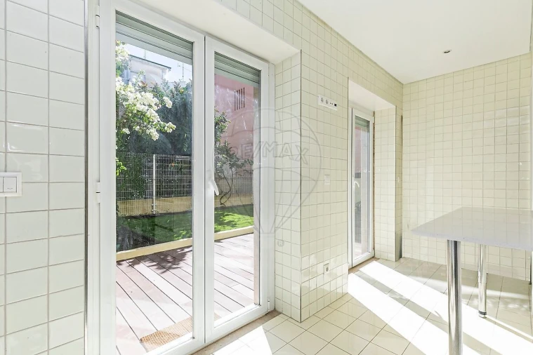 Apartamento T3 para Venda em Alvalade Foto 33