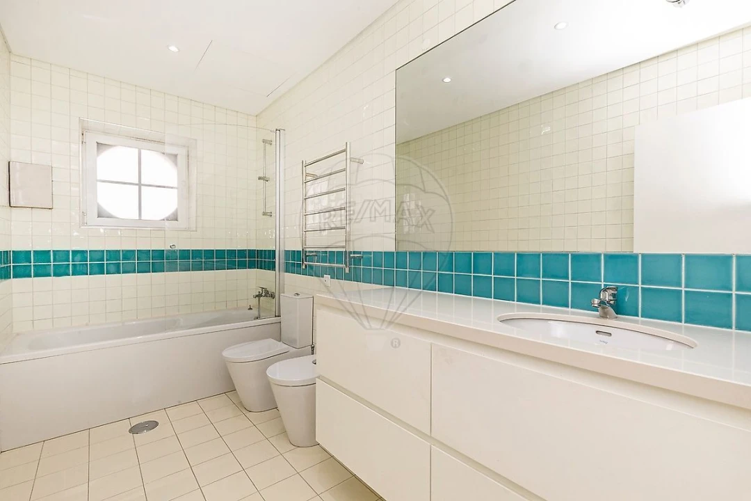 Apartamento T3 para Venda em Alvalade Foto 24