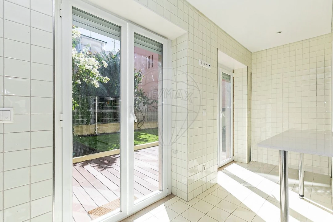 Apartamento T3 para Venda em Alvalade Foto 33