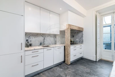 Apartamento T5 para Venda em Arroios