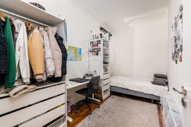 Apartamento T5 para Venda em Arroios Foto 13