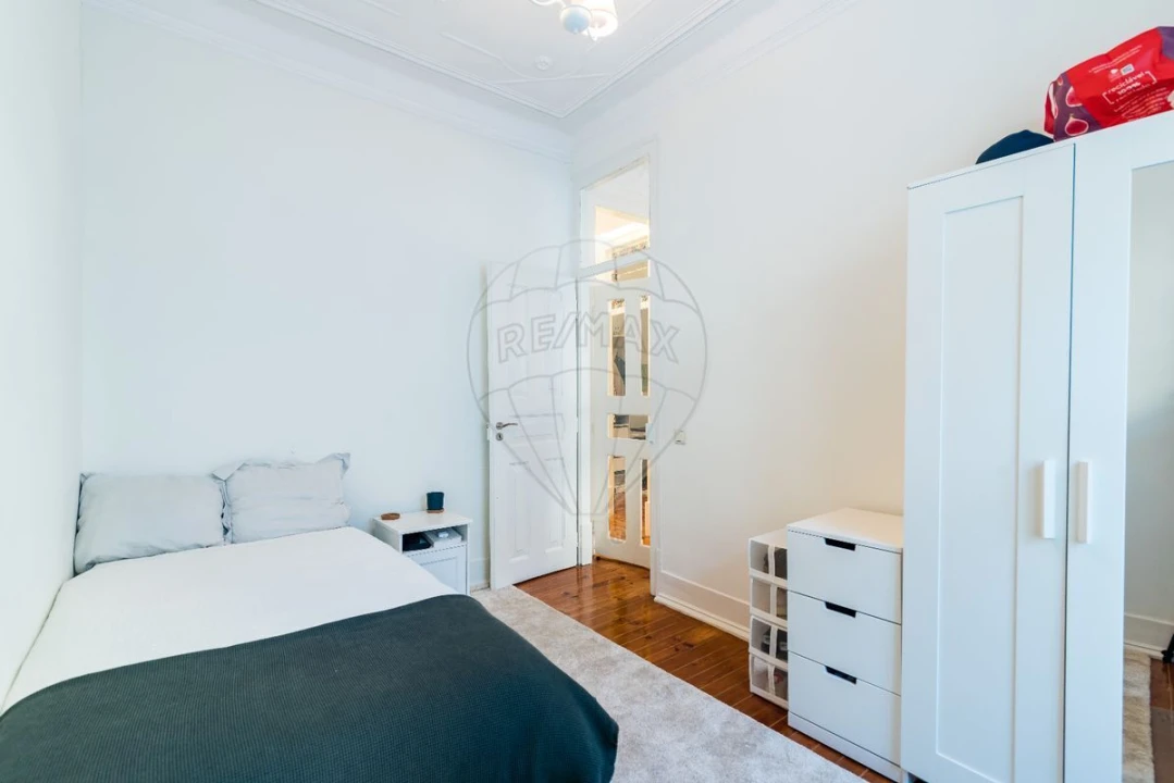 Apartamento T5 para Venda em Arroios Foto 9
