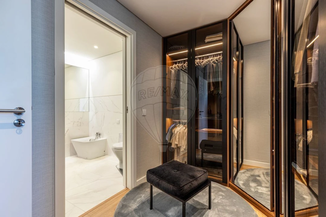 Apartamento T4 para Venda em Lumiar Foto 15