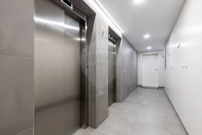 Apartamento T4 para Venda em Lumiar