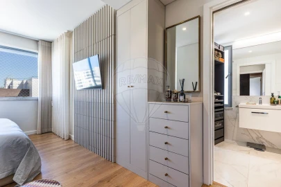 Apartamento T4 para Venda em Lumiar
