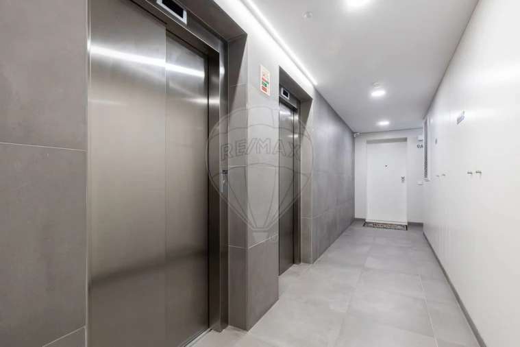Apartamento T4 para Venda em Lumiar Foto 30
